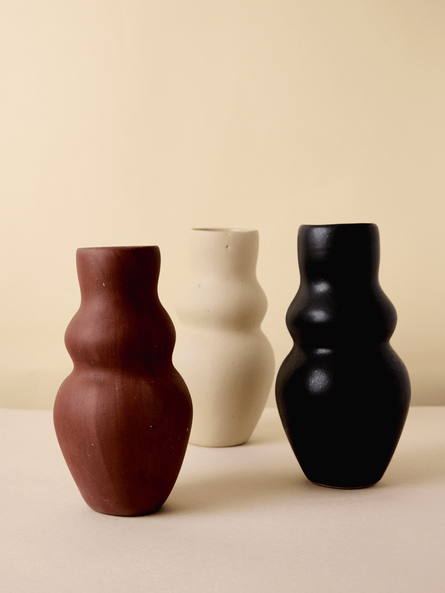 Diosa – Hand-Sculpted Ceramic Vessel (Barro Tostado)