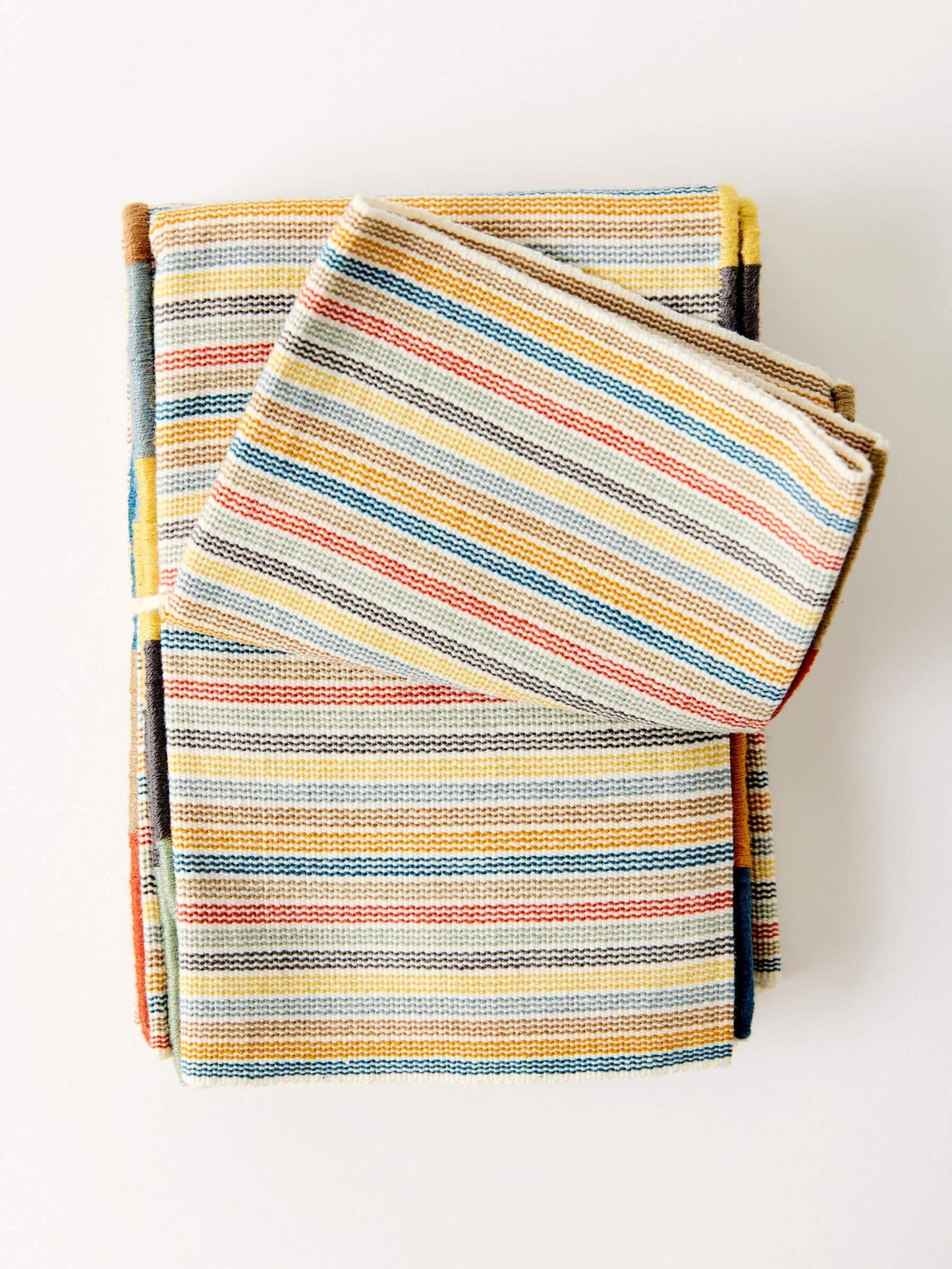 Individual Lupita – Set of 3 Handwoven Cotton Placemats in Rayitas Tierra from Chiapas