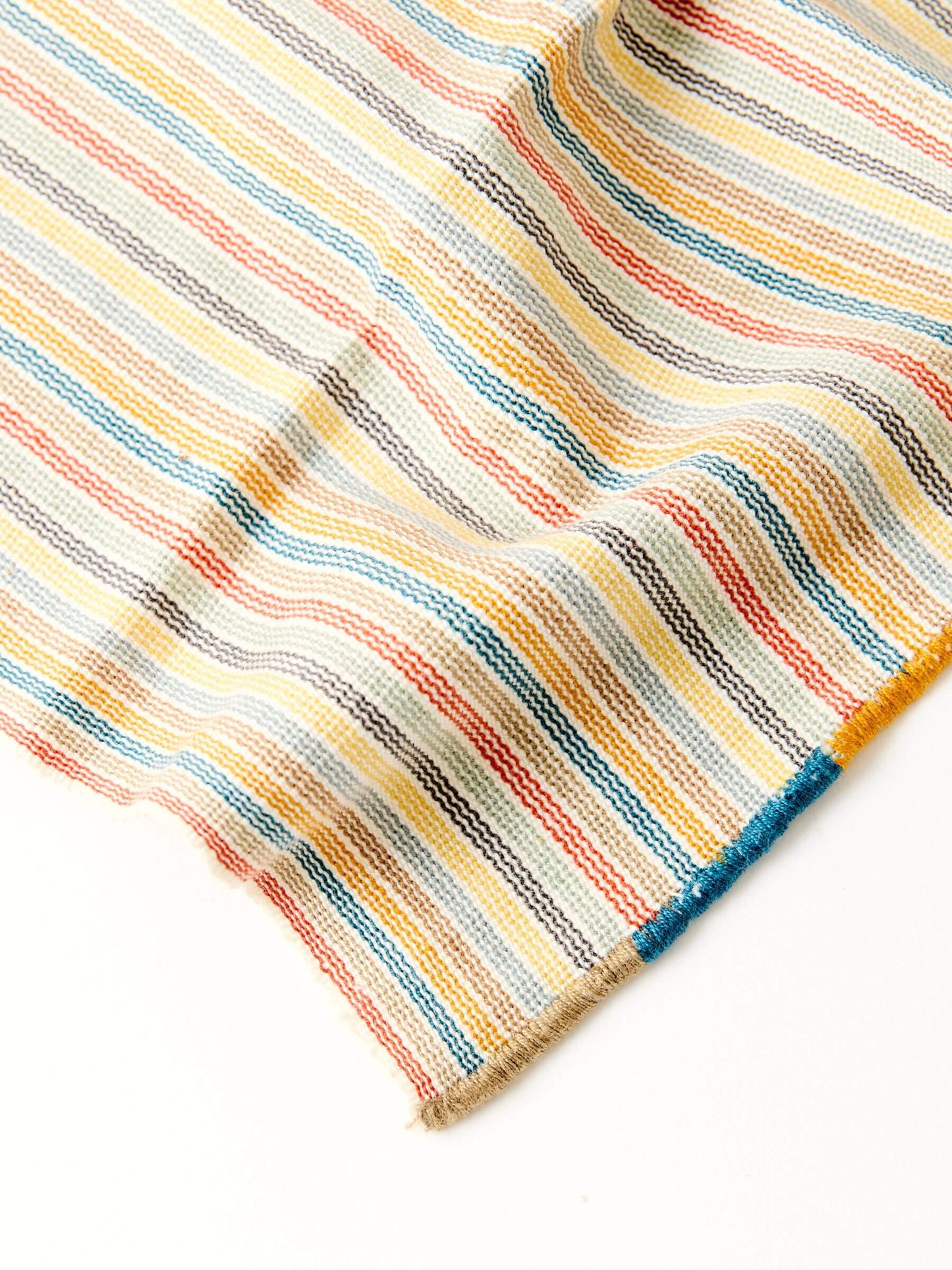 Individual Lupita – Set of 3 Handwoven Cotton Placemats in Rayitas Tierra from Chiapas