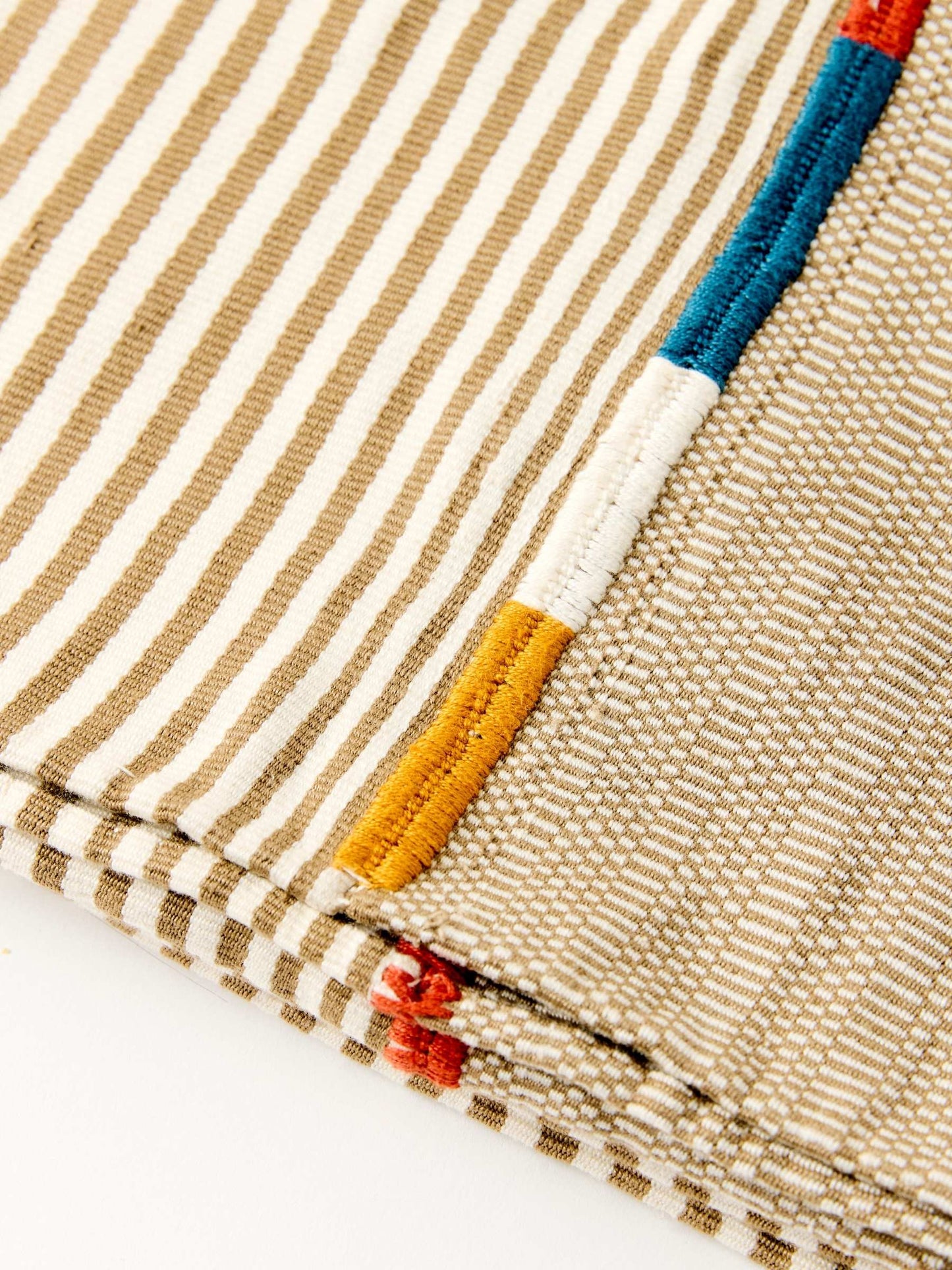 Lienzo Lut Alfar – Handwoven Cotton Textile from Chiapas