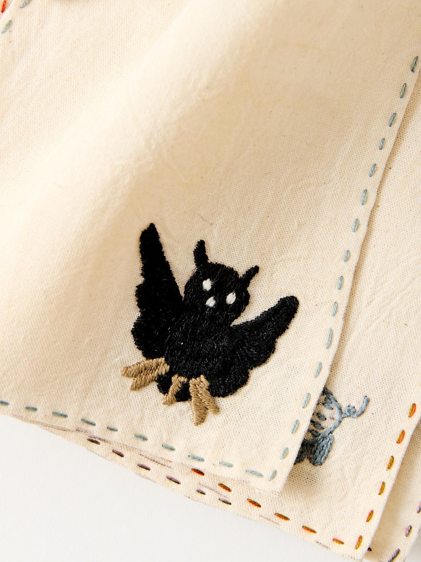 Portavasos Animalia – Set of 6 Hand-Embroidered Cotton Coasters from Chiapas