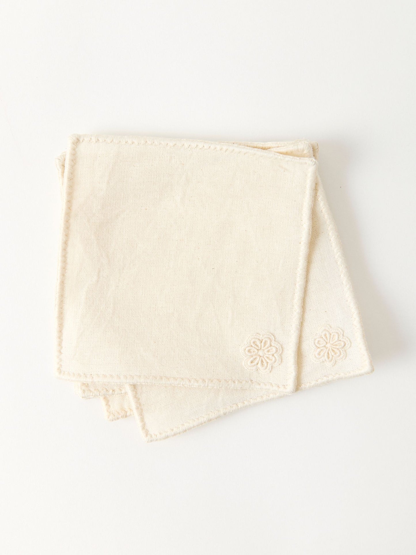 Portavasos Reina – Set of 6 Hand-Embroidered Cotton Coasters from Chiapas