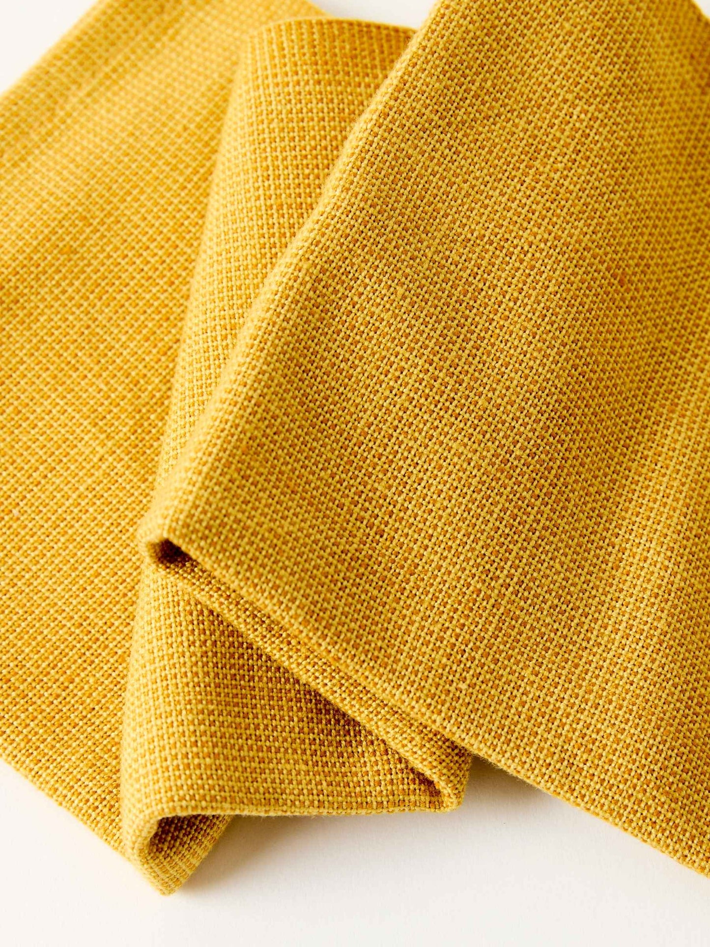 Servilleta Escalera Felipa – Set of 3 Handwoven Napkins in Oro from Chiapas